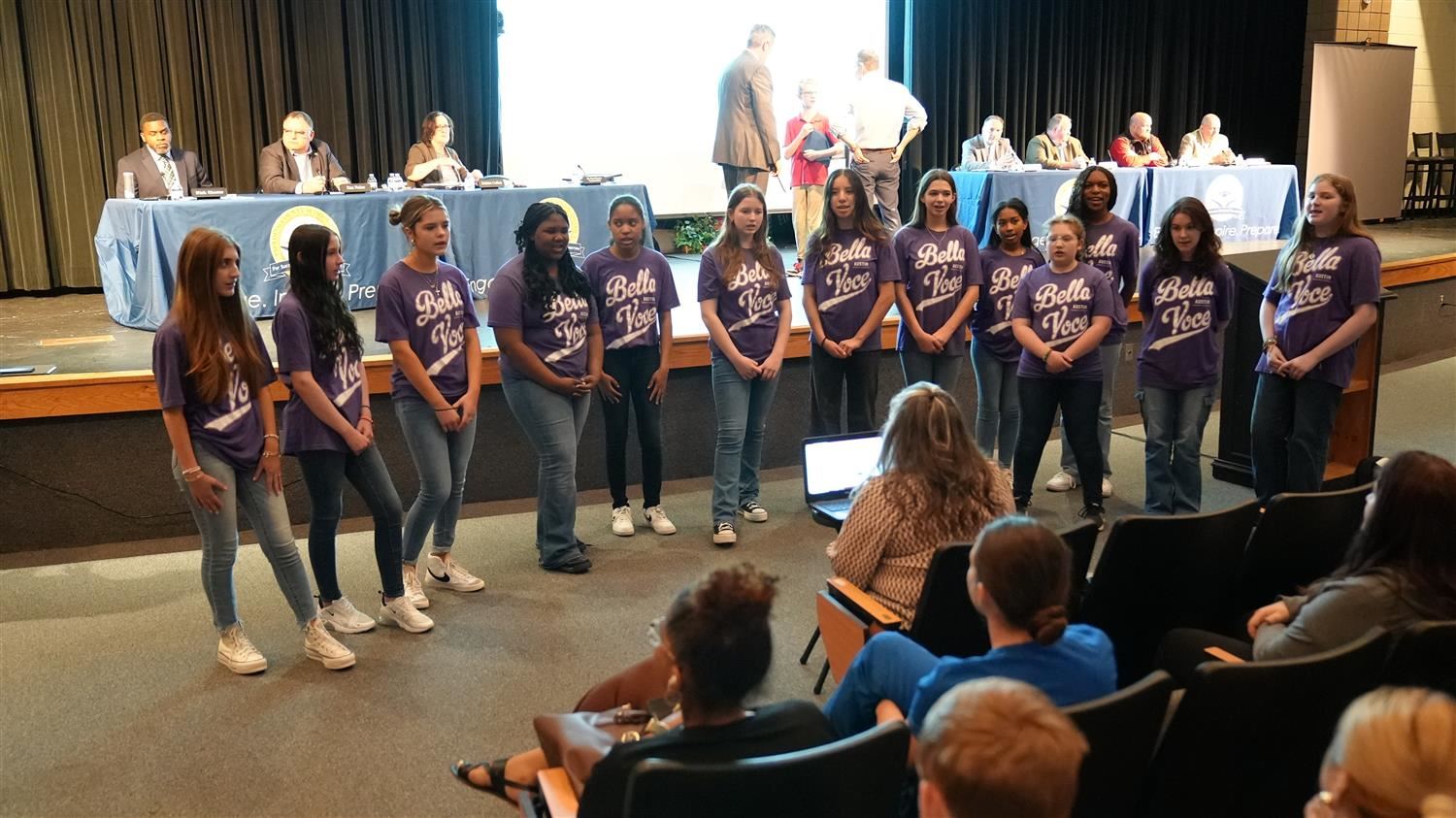 Austin Middle School Chorus under the direction of Choral Director Shelley Patrick!