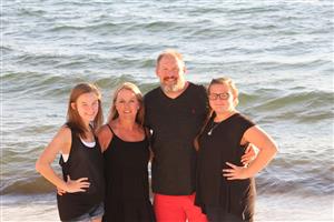 Beach FaMILY 