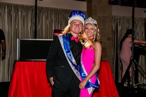 prom king and queen 22